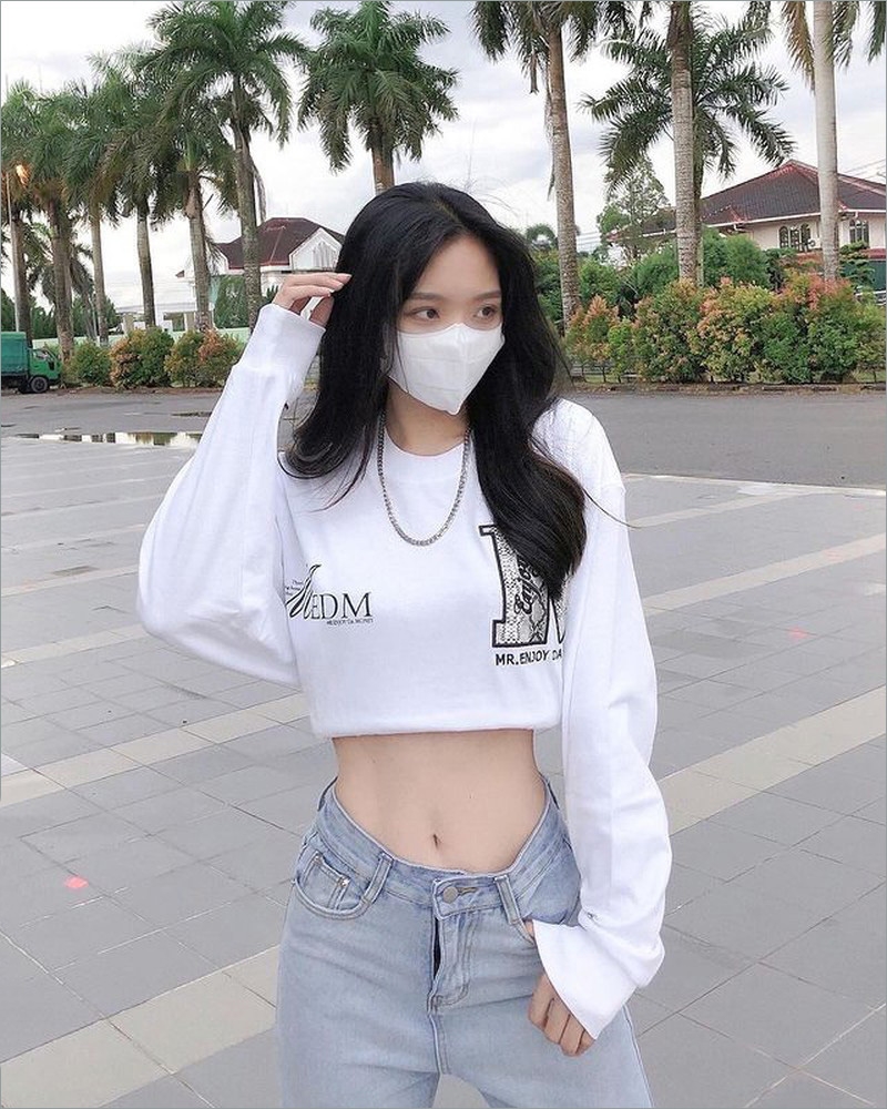 ảnh gái xinh che mặt