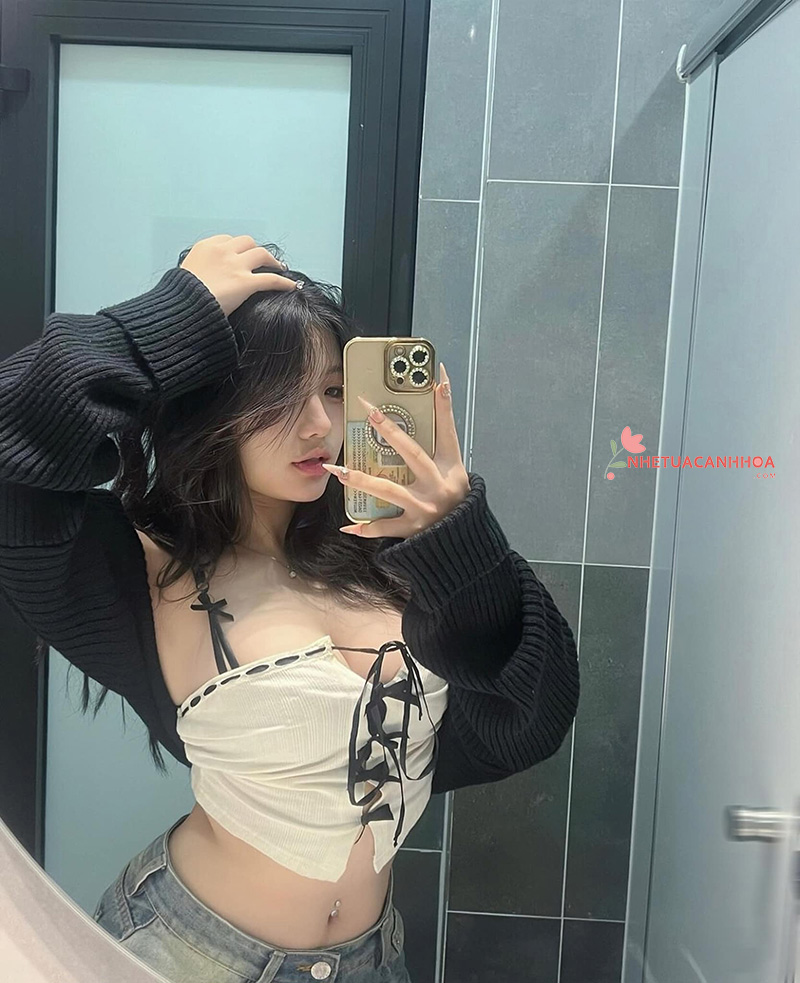 gái xinh đẹp ngực to