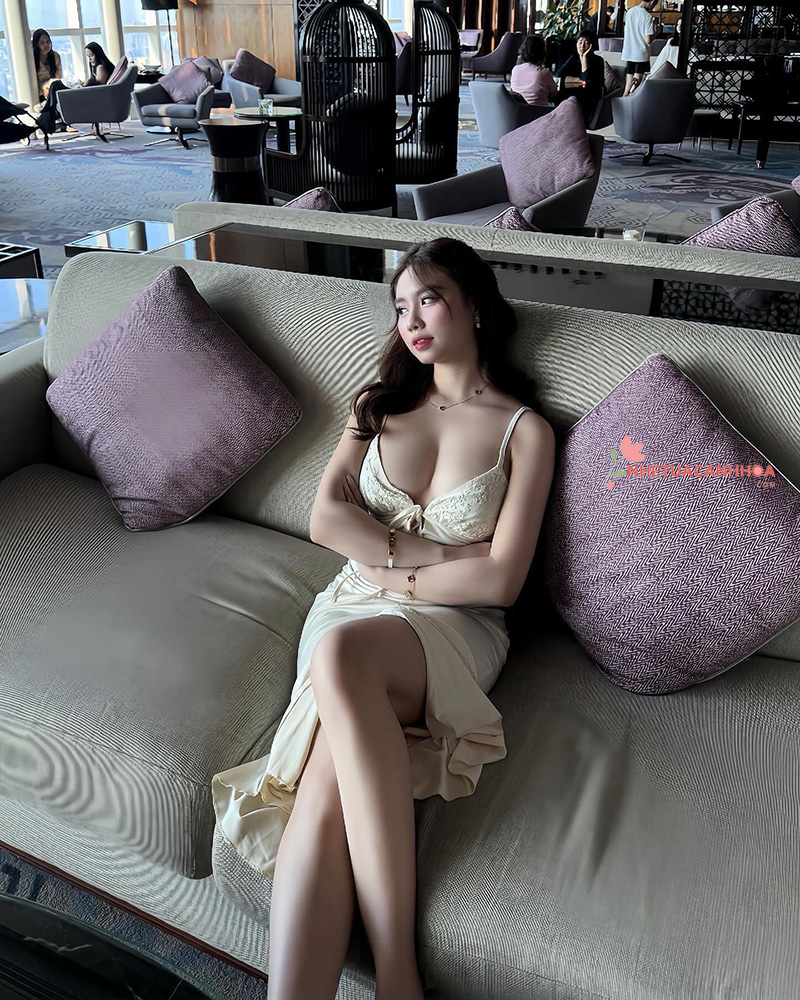 Ảnh gái xinh ngực to