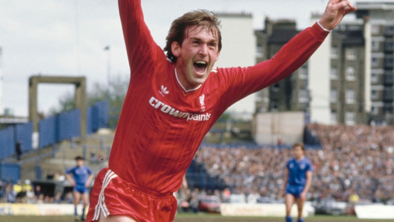 Kenny Dalglish là cái tên có ảnh hưởng rất lớn với Liverpool